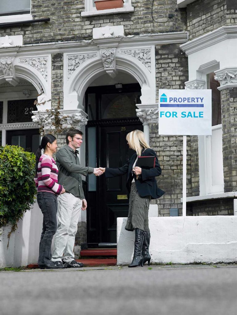 Solicitors for selling property in Bedford